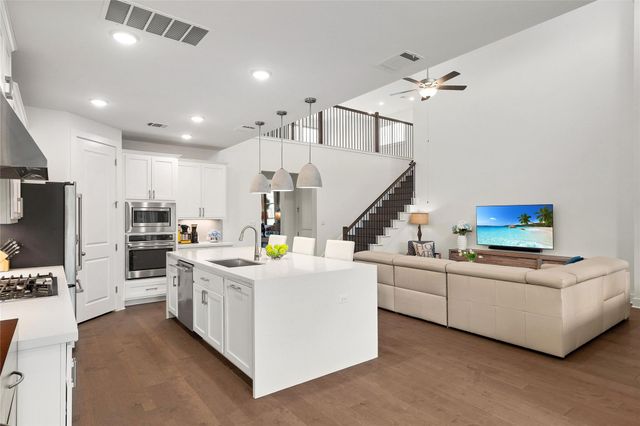 299 Tierra TRL, Dripping Springs, TX 78620
