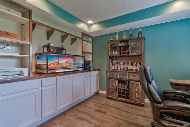 1906 N Keystone Court, Huntingburg, IN 47542