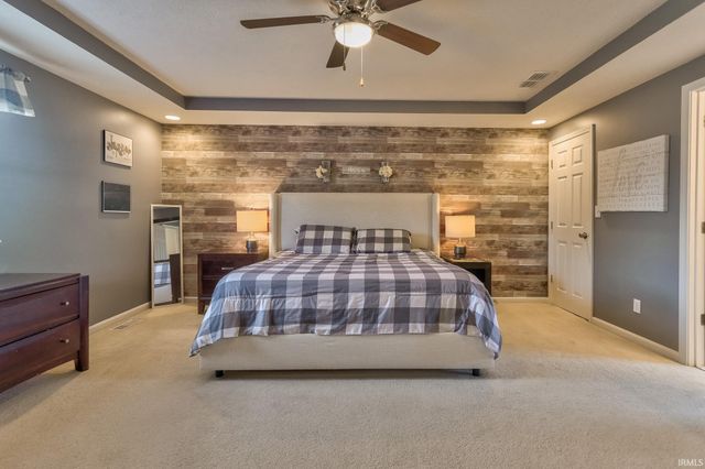 1906 N Keystone Court, Huntingburg, IN 47542