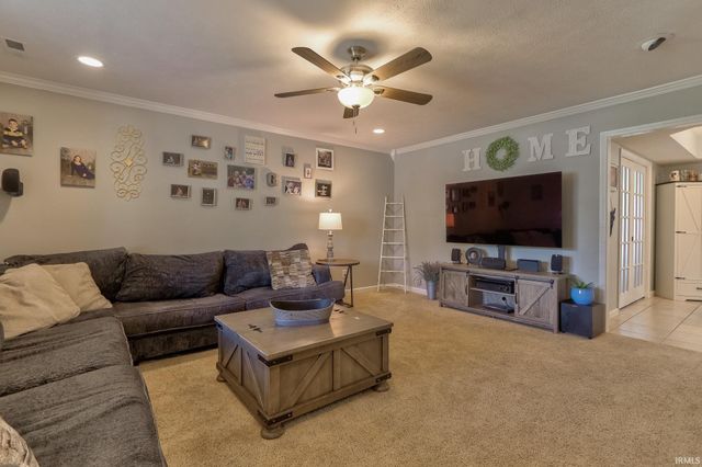 1906 N Keystone Court, Huntingburg, IN 47542