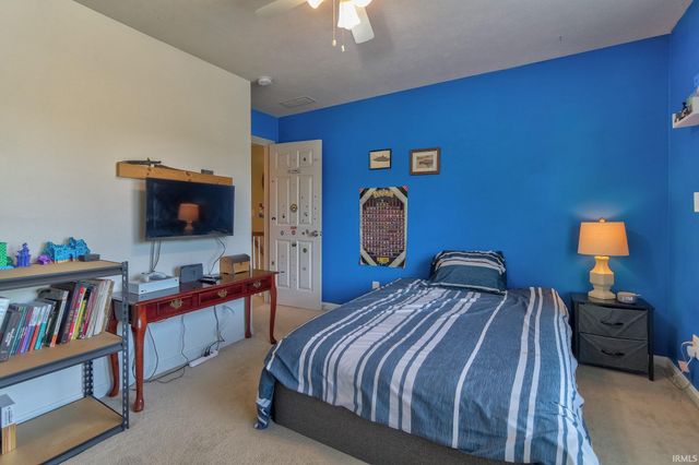 1906 N Keystone Court, Huntingburg, IN 47542