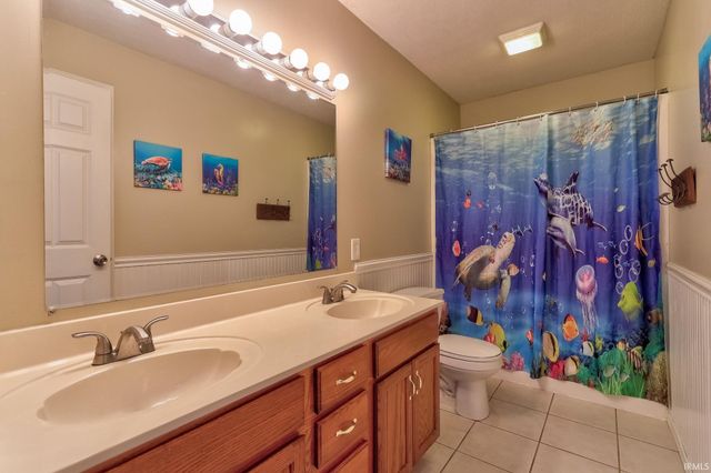1906 N Keystone Court, Huntingburg, IN 47542