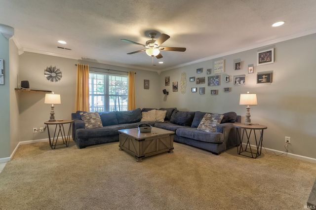 1906 N Keystone Court, Huntingburg, IN 47542