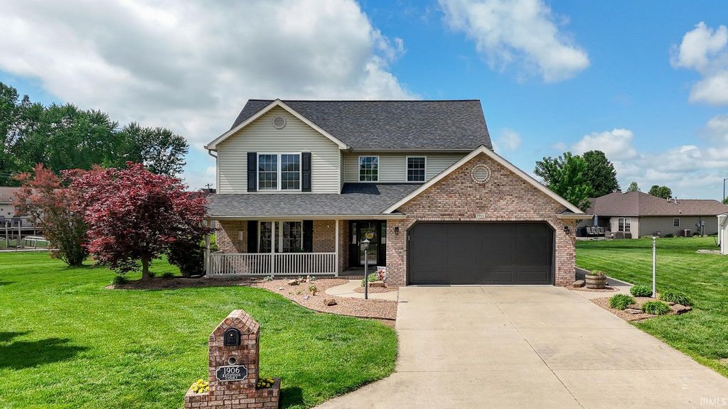 1906 N Keystone Court, Huntingburg, IN 47542