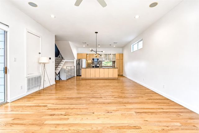 2234 Leeland Street, Houston, TX 77003
