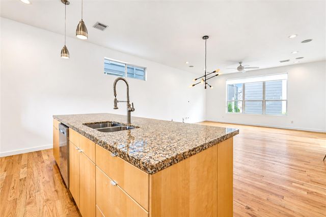 2234 Leeland Street, Houston, TX 77003