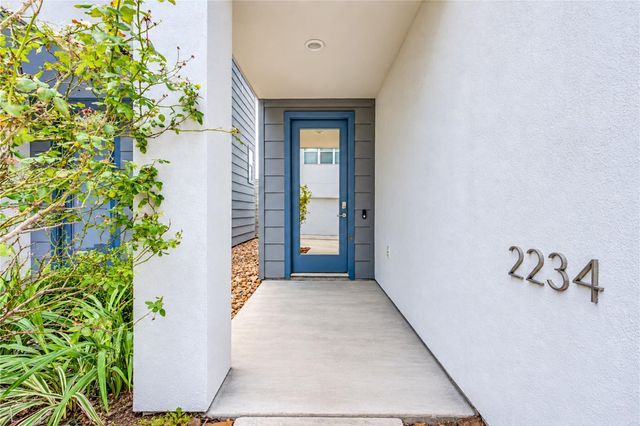 2234 Leeland Street, Houston, TX 77003