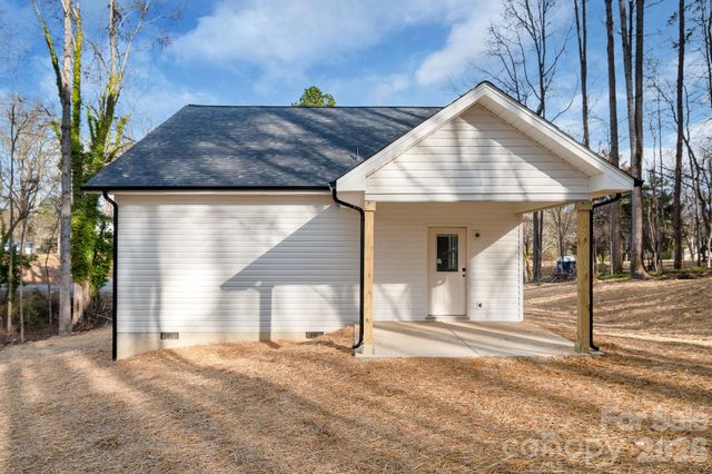 214 Knollwood Circle, Albemarle, NC 28001