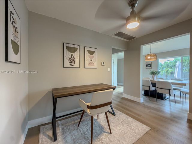 1813 SW 10th St 1813, Fort Lauderdale, FL 33312
