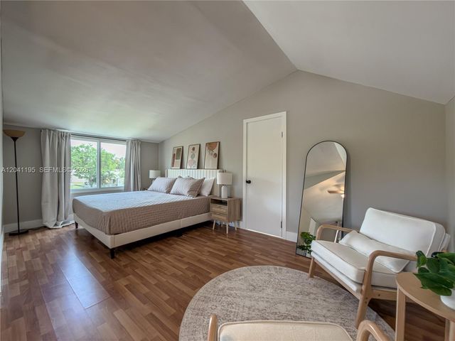 1813 SW 10th St 1813, Fort Lauderdale, FL 33312