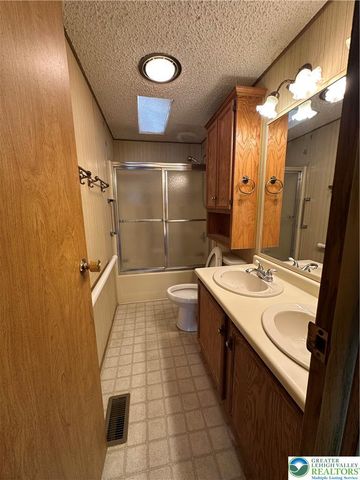 80 Juniper Court, East Allen Twp, PA 18014