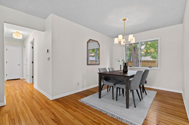 2124 Sapphire Lane, Eagan, MN 55122