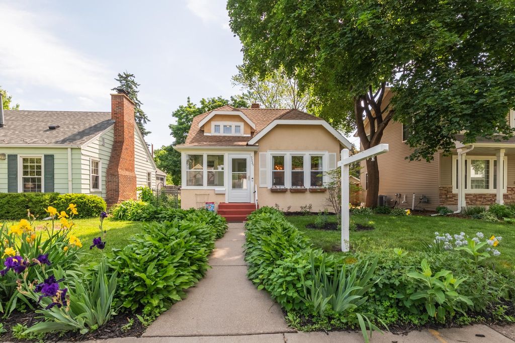 5335 41st Avenue S, Minneapolis, MN 55417