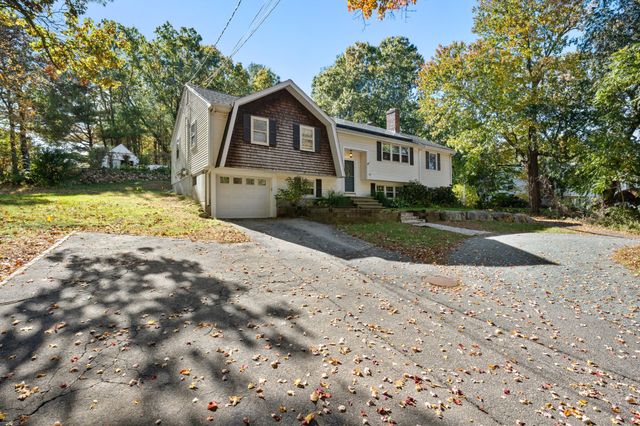 631 Central St, Holliston, MA 01746