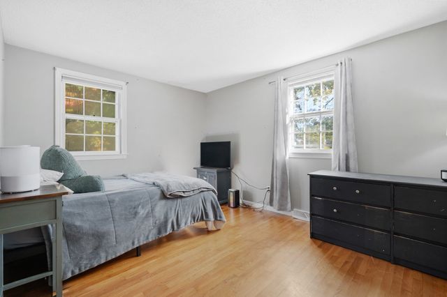 631 Central St, Holliston, MA 01746