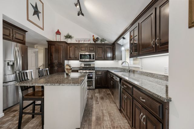 631 Central St, Holliston, MA 01746