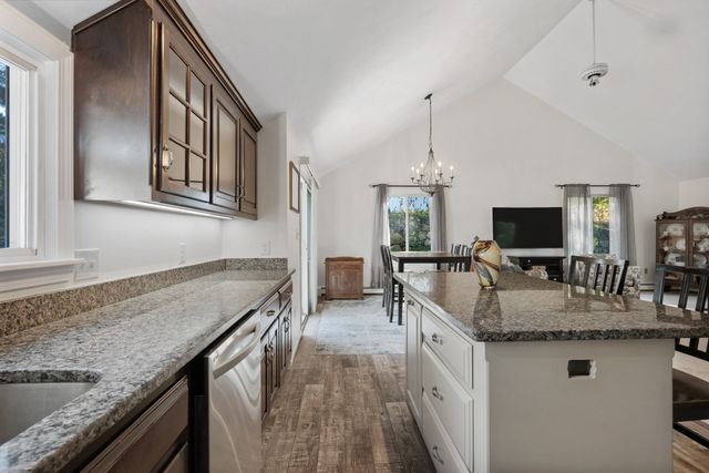 631 Central St, Holliston, MA 01746