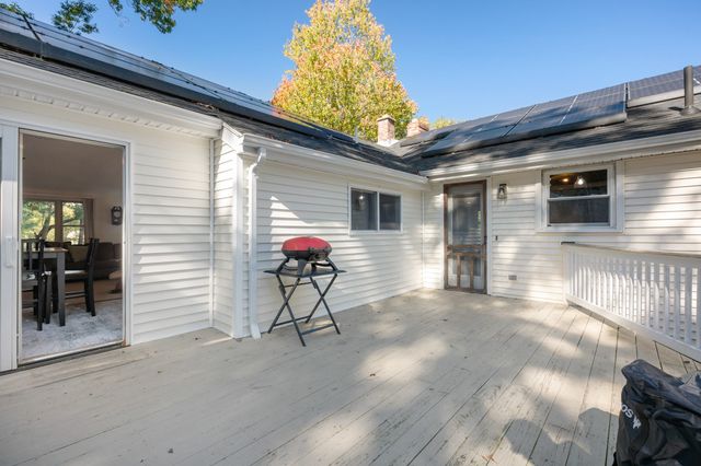 631 Central St, Holliston, MA 01746
