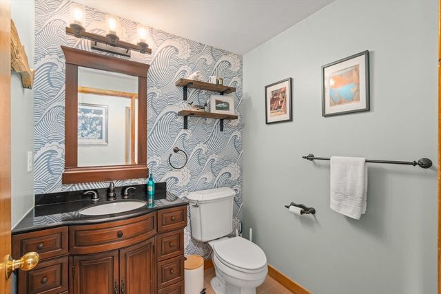 38 Woodland Park Dr 38, Haverhill, MA 01830