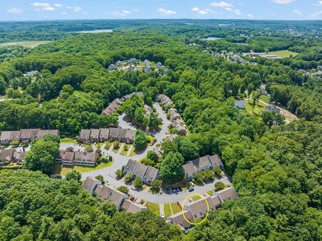 38 Woodland Park Dr 38, Haverhill, MA 01830