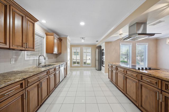 3302 Chris Drive, Houston, TX 77063