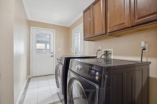 3302 Chris Drive, Houston, TX 77063