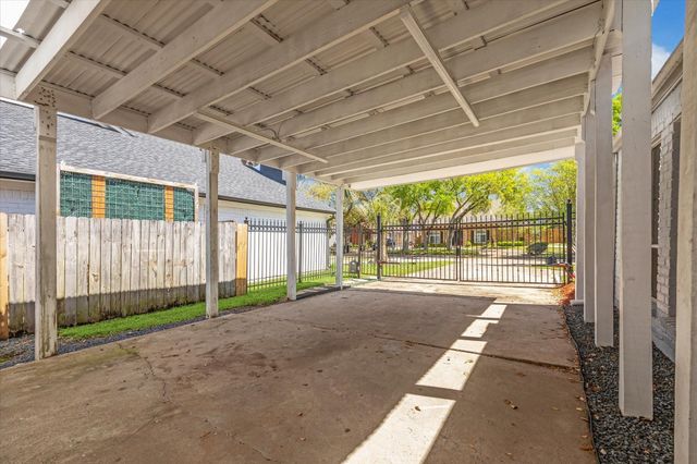 3302 Chris Drive, Houston, TX 77063