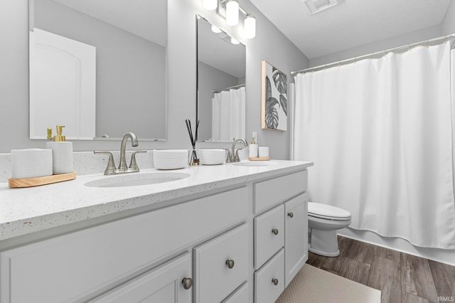 12203 Speranza Drive, Fort Wayne, IN 46818