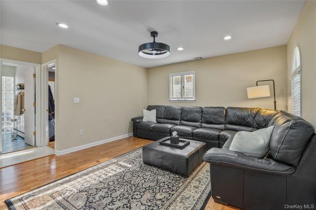 65 Birchbrook Drive, Smithtown, NY 11787