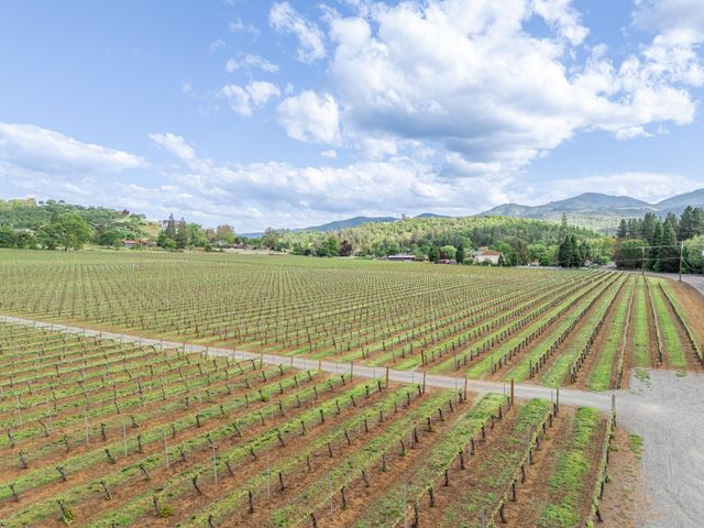 2871 Griffin Creek Road, Medford, OR 97501