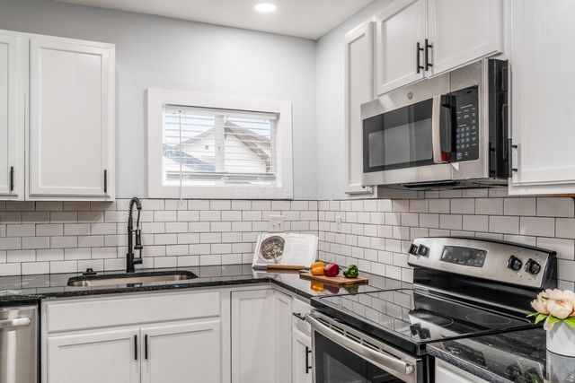 1036 Miller Avenue, Columbus, OH 43206