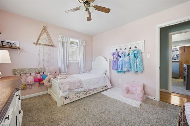 571 Viking DR, Newport News, VA 23602