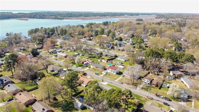 571 Viking DR, Newport News, VA 23602