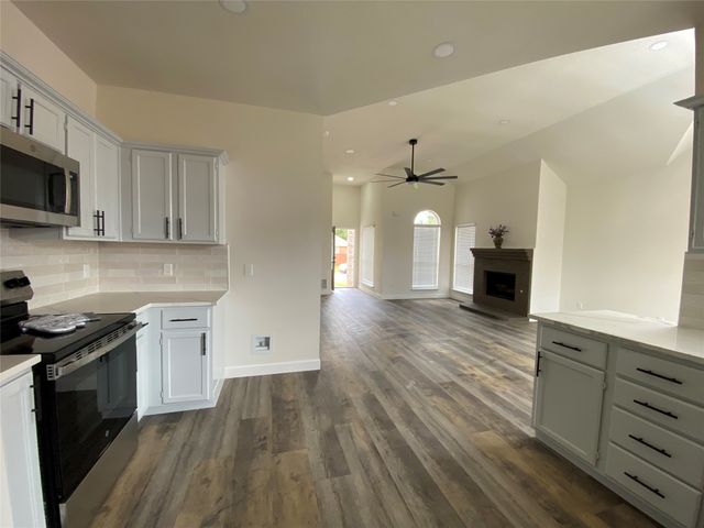 2800 Helen Lane, Mesquite, TX 75181