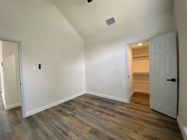 2800 Helen Lane, Mesquite, TX 75181