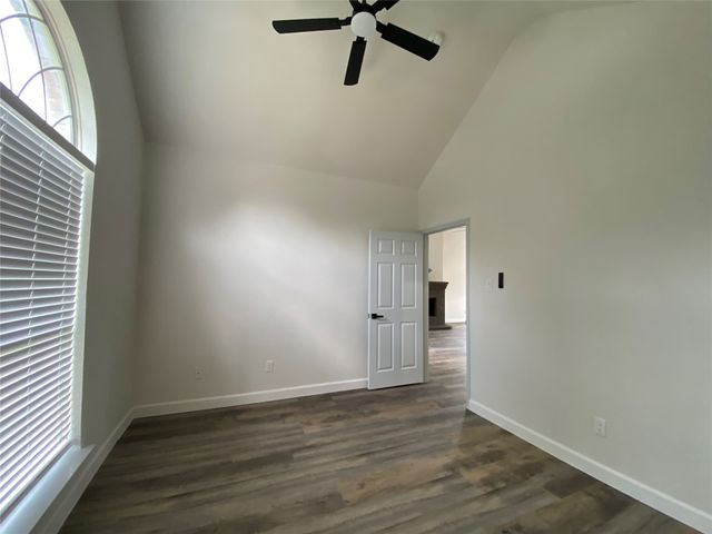 2800 Helen Lane, Mesquite, TX 75181