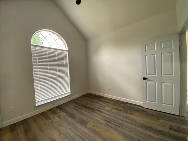 2800 Helen Lane, Mesquite, TX 75181