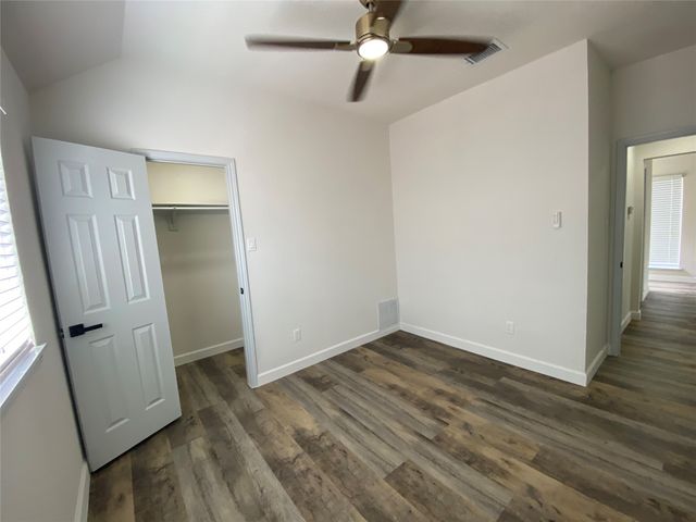 2800 Helen Lane, Mesquite, TX 75181