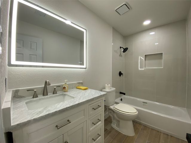 2800 Helen Lane, Mesquite, TX 75181