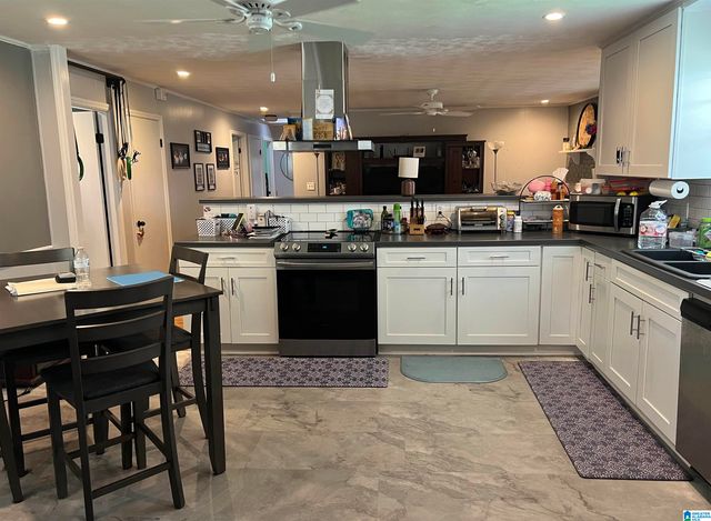 125 WOODLAND DRIVE, Talladega, AL 35160
