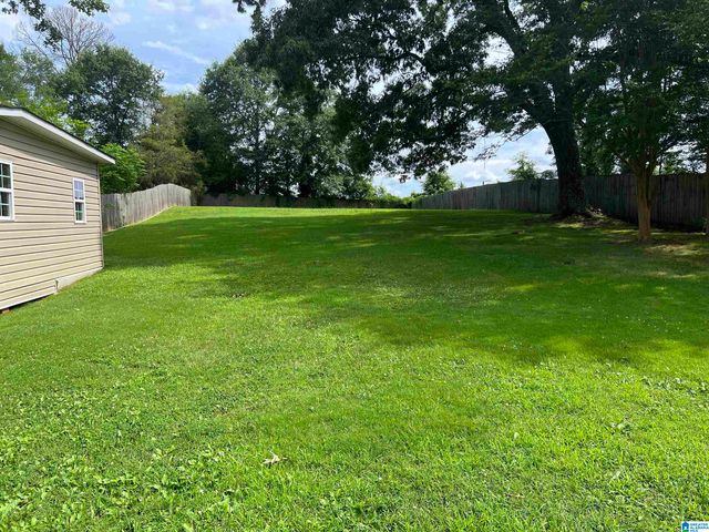 125 WOODLAND DRIVE, Talladega, AL 35160