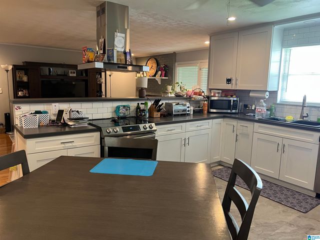 125 WOODLAND DRIVE, Talladega, AL 35160