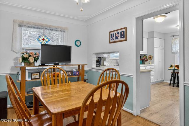 705 Regina Parkway, Toledo, OH 43612