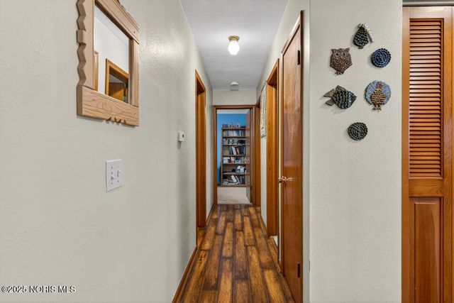 705 Regina Parkway, Toledo, OH 43612