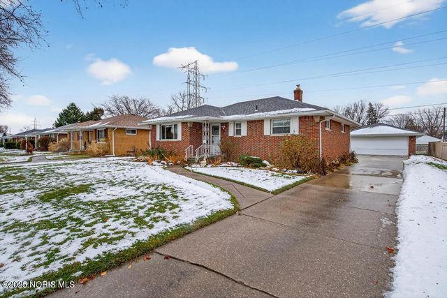 705 Regina Parkway, Toledo, OH 43612