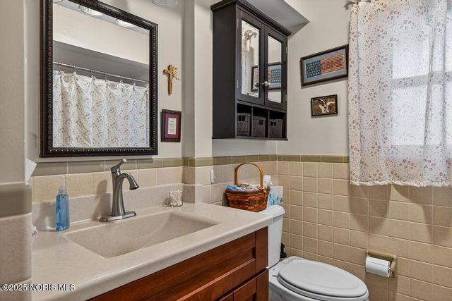 705 Regina Parkway, Toledo, OH 43612