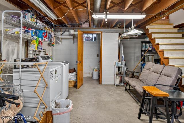 705 Regina Parkway, Toledo, OH 43612