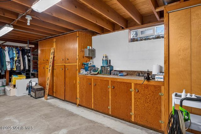 705 Regina Parkway, Toledo, OH 43612