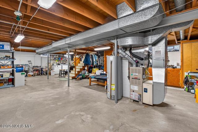 705 Regina Parkway, Toledo, OH 43612