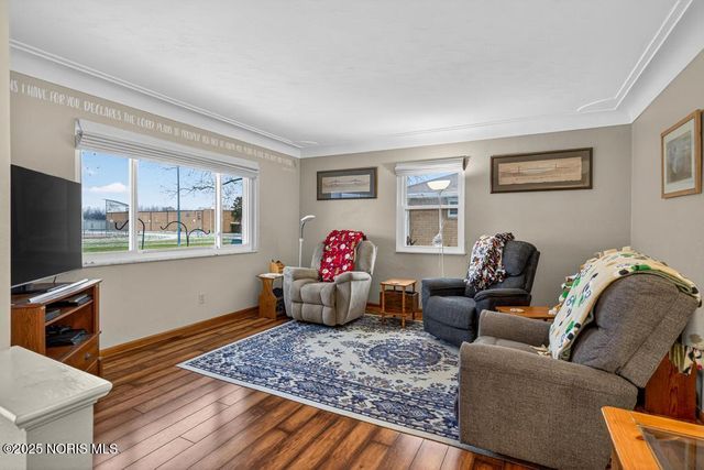 705 Regina Parkway, Toledo, OH 43612